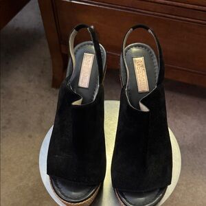 Rose gold Chic Black Suede Slingback Sandals